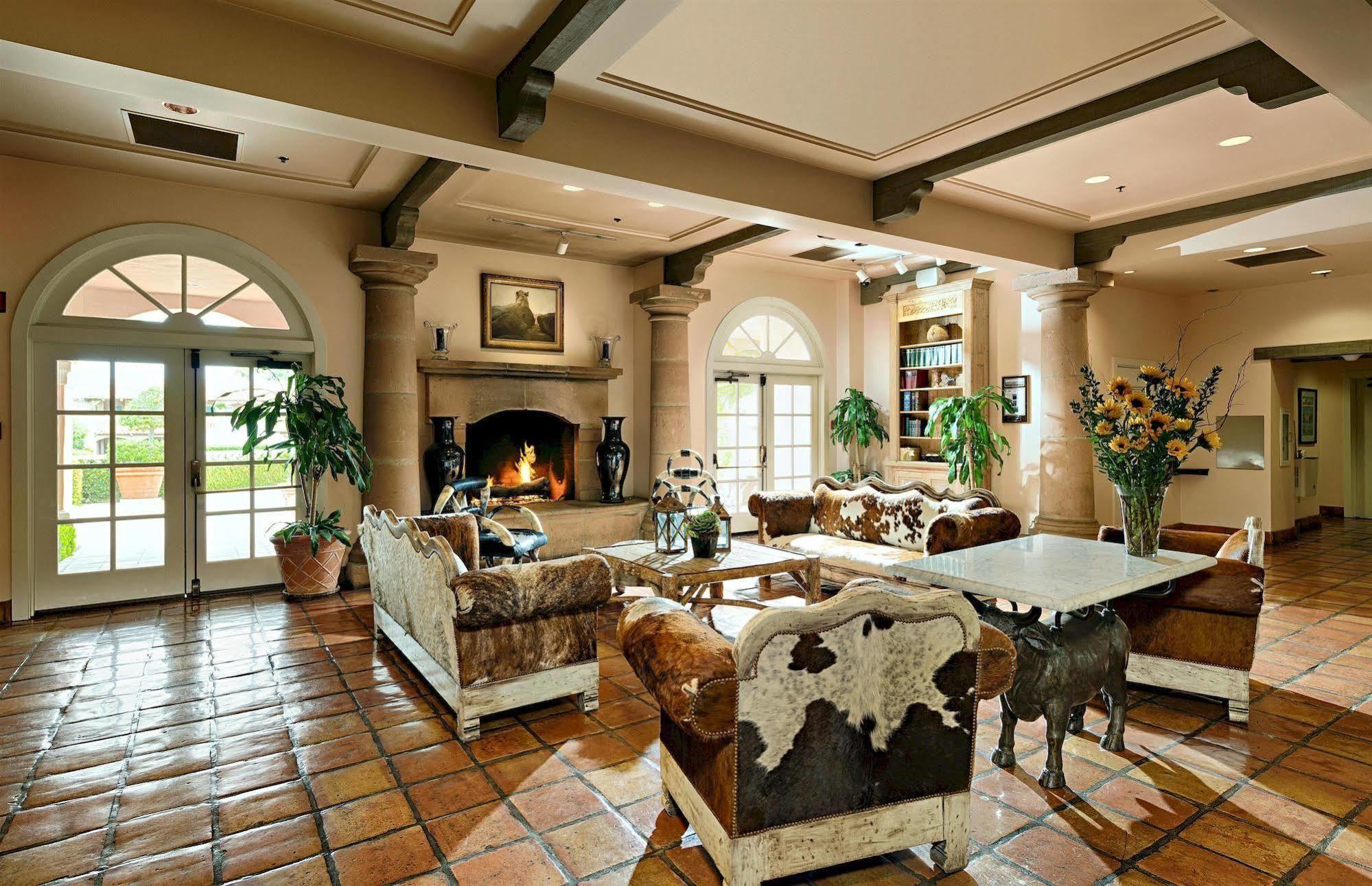 Harris Ranch Inn And Restaurant Huron Exteriör bild
