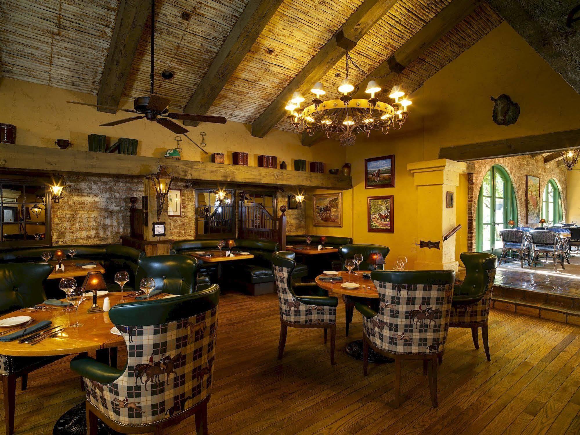 Harris Ranch Inn And Restaurant Huron Exteriör bild